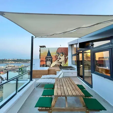 Marvelous Flat With Jacuzzi Near Galata Tower شقة
