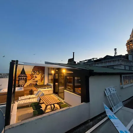 Marvelous Flat With Jacuzzi Near Galata Tower شقة *